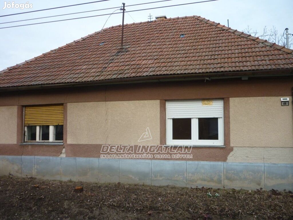 Jászfényszarun 3 szobás, 77 m2-es családi ház, központi