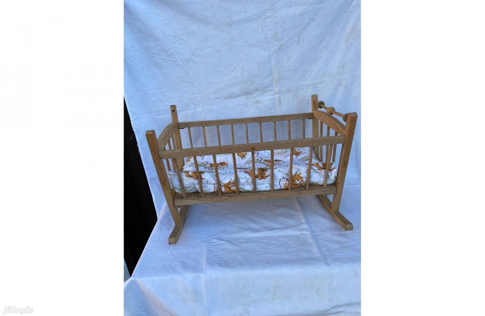 Játék baba bölcső