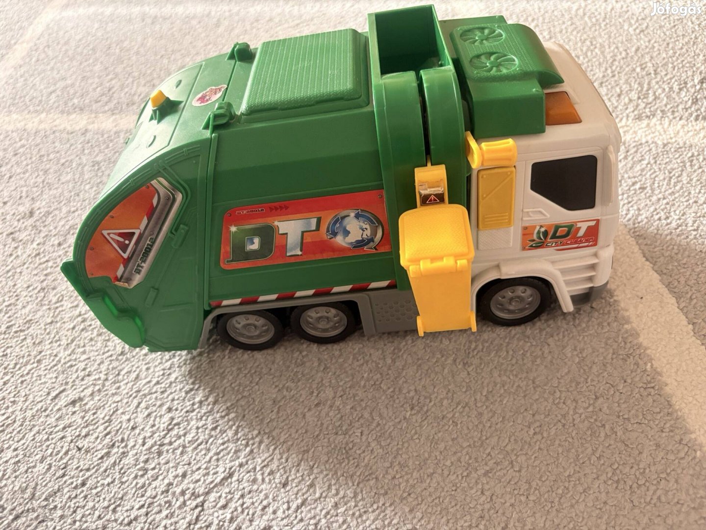 Játék kukásautó eladó