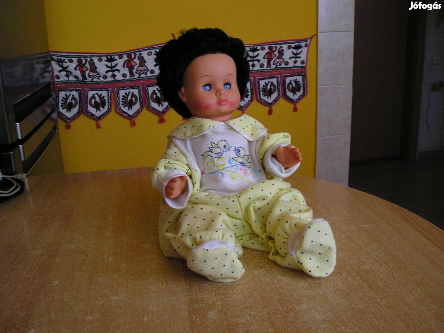Játékbaba - 30 cm