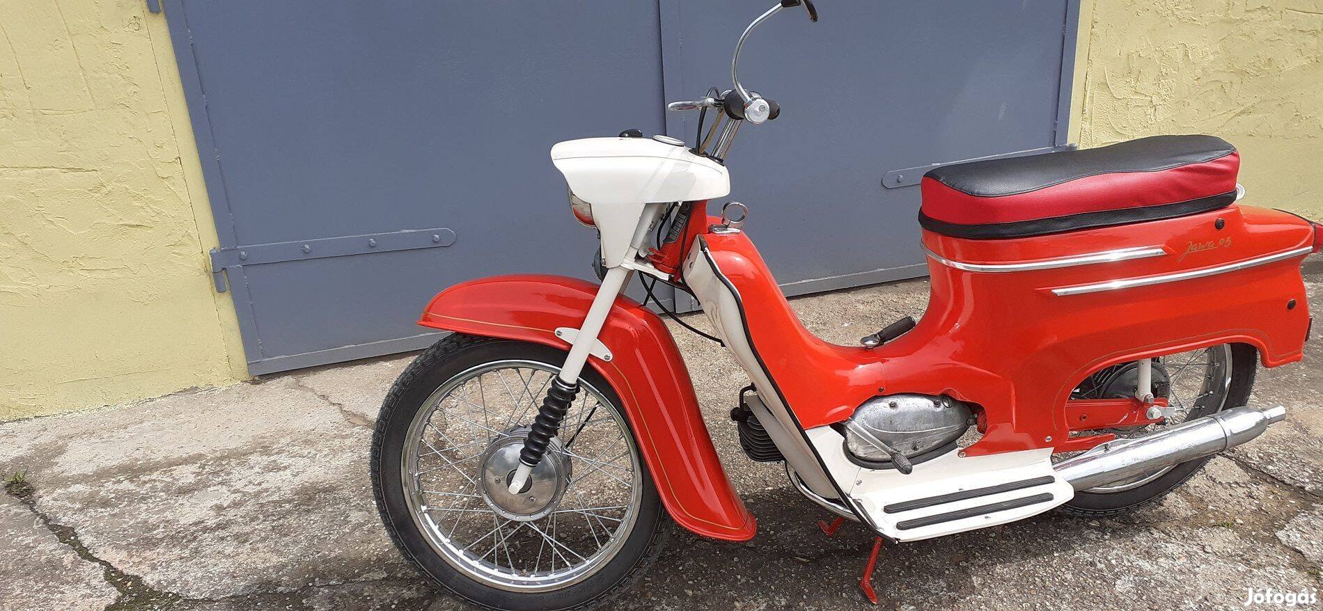 Jawa 05 robogó 50 retro
