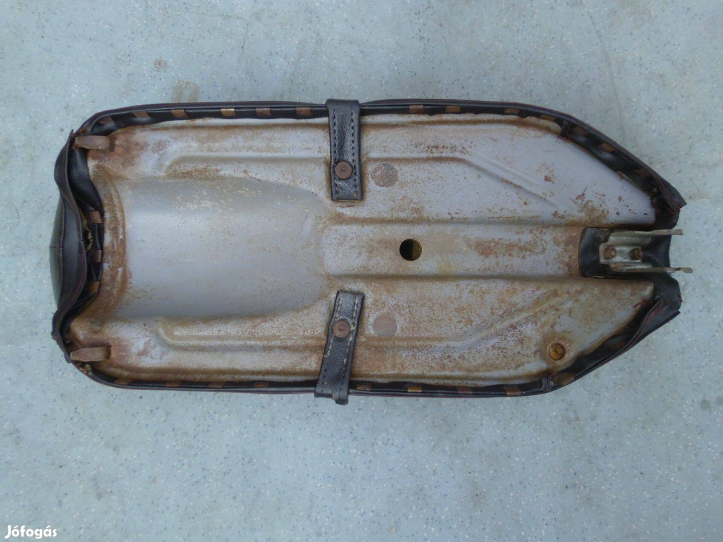 Jawa 250/559 360 gyári ülés