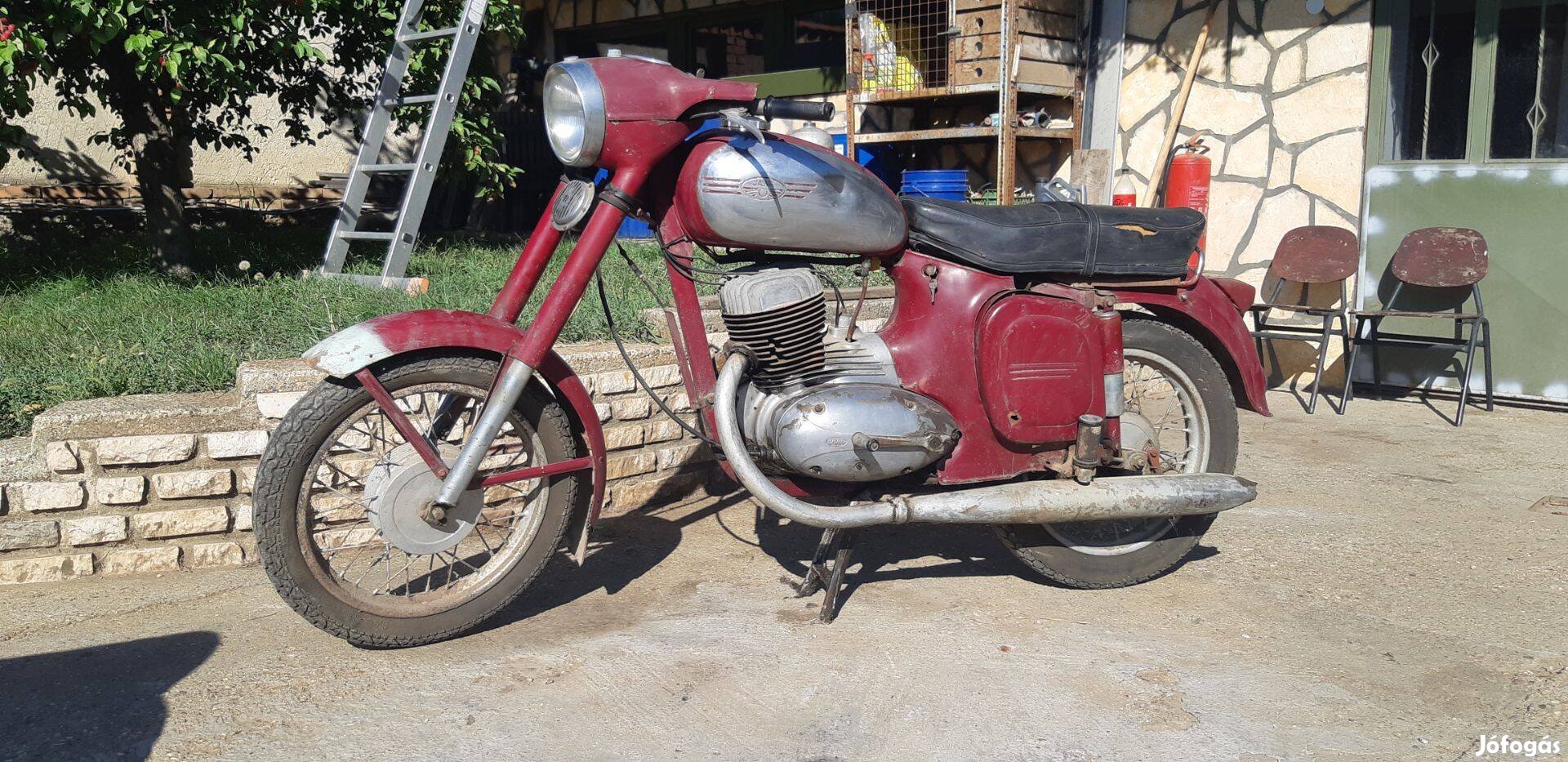 Jawa 250 Eladó