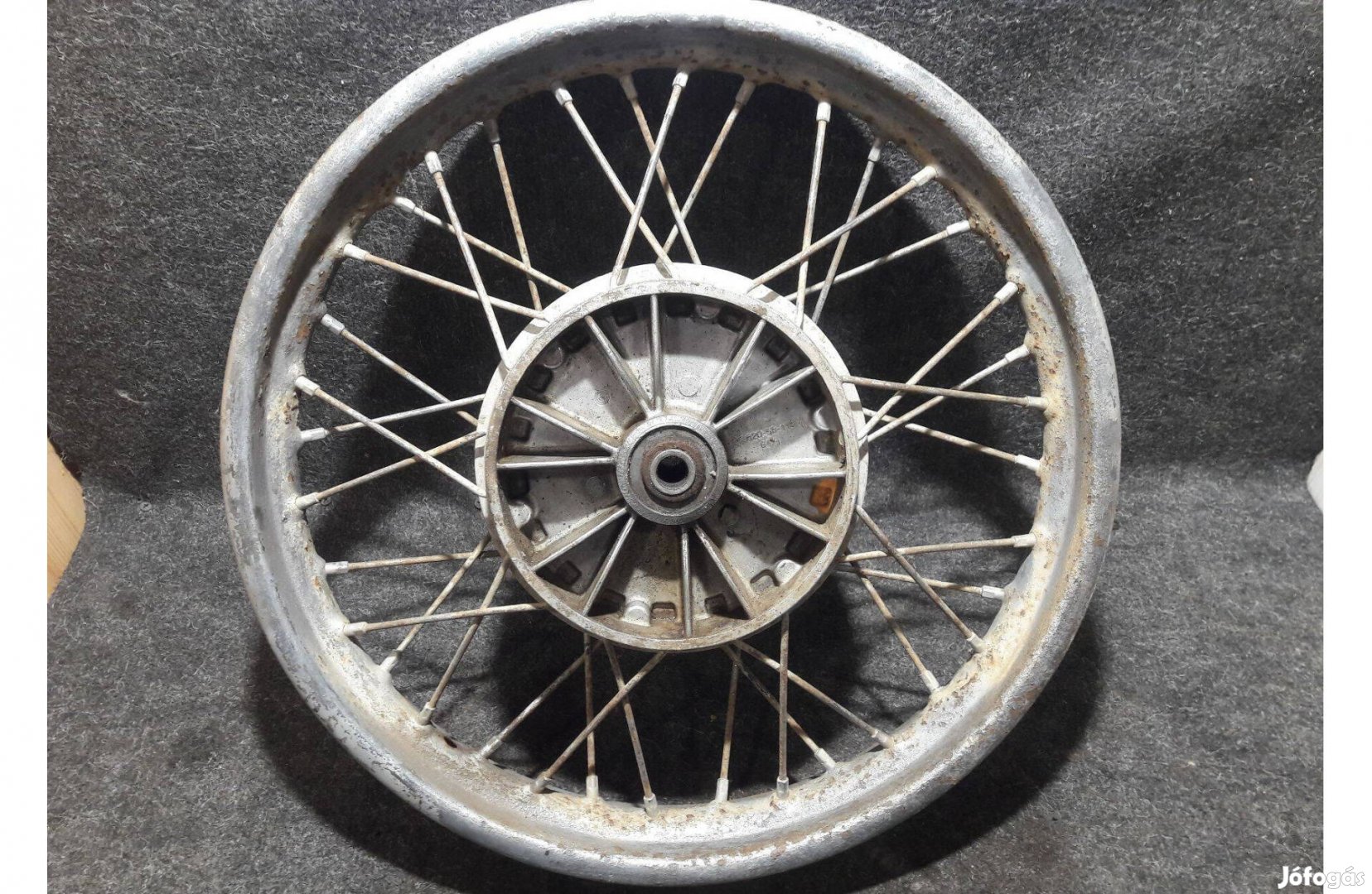 Jawa 250 / 350 / Velorex 16 coll kerék