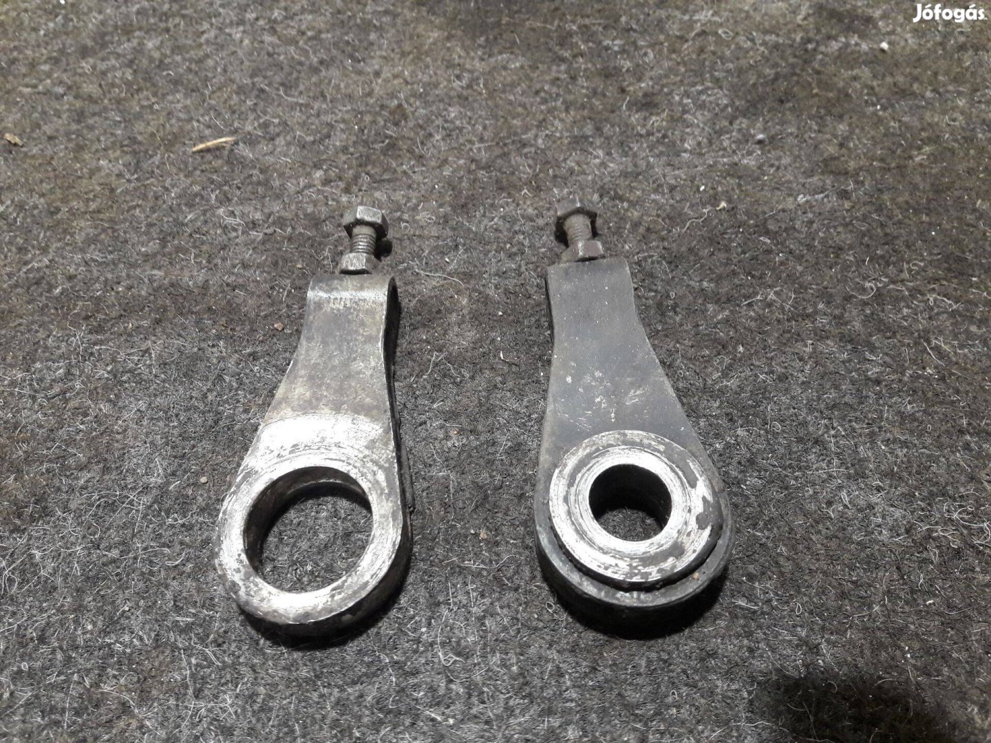 Jawa 350 / 634 / 638 hátsó kerék / láncfeszítő pár