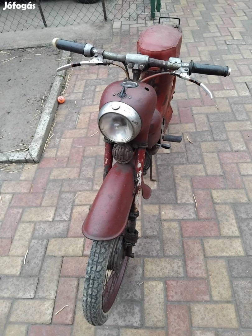 Jawa 555 pionyr