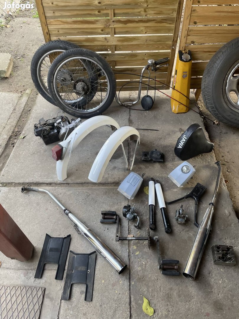 Jawa Babetta 207 alkatrészek