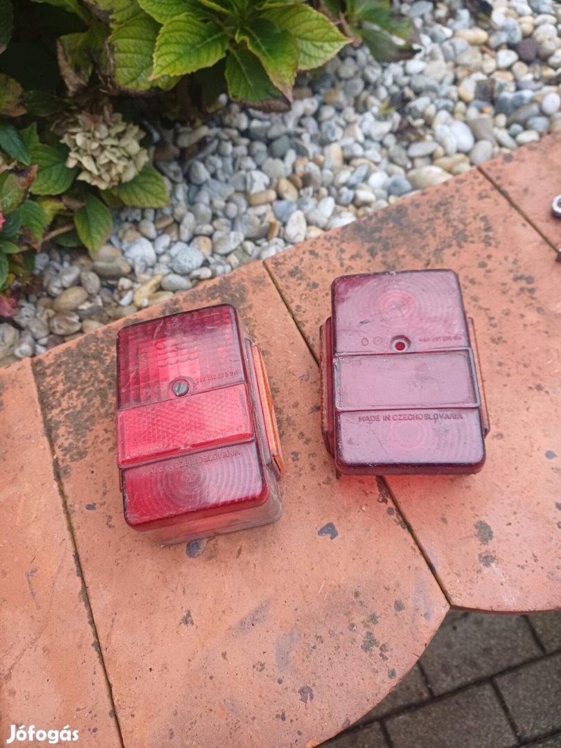 Jawa Babetta 210 hátsó lámpa.