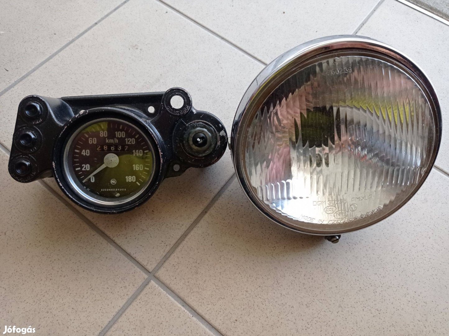 Jawa CZ 350 fémházas műszeregység és lámpa