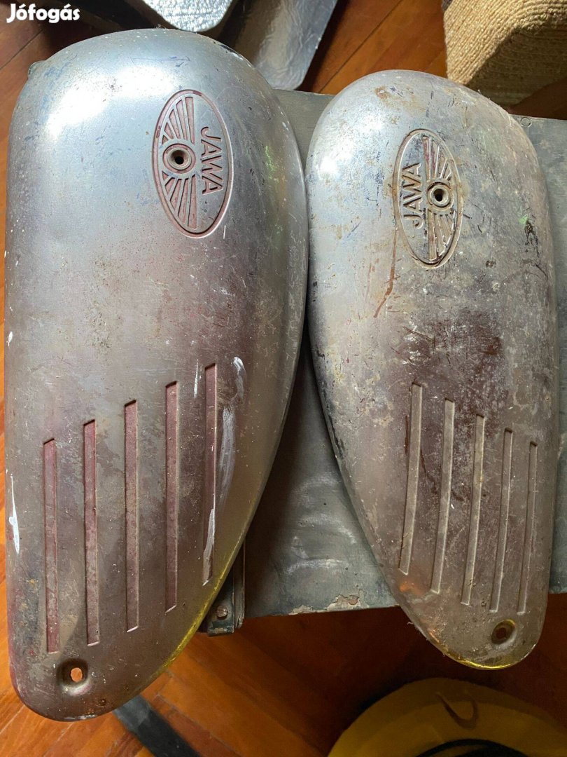 Jawa Panelka 250 350 krómozott tankbetét tank oldalsó burkolat