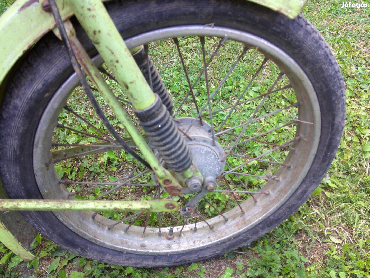 Jawa TLV 210 Babettáról 5609 km-t futott komplett elsőkerék
