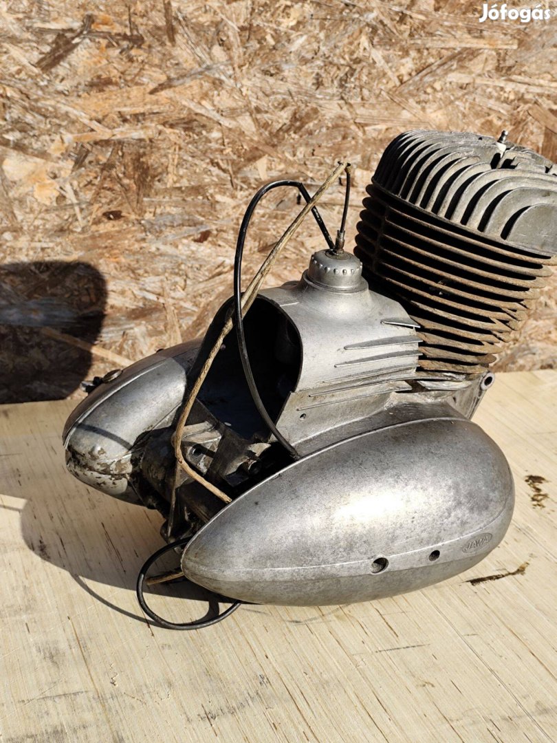 Jawa motor alkatrész