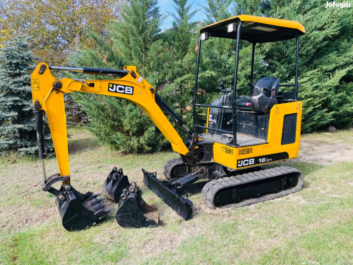 Jcb 16C-1 T3 minikotró 1,6t árokásó Bobcat munkagép