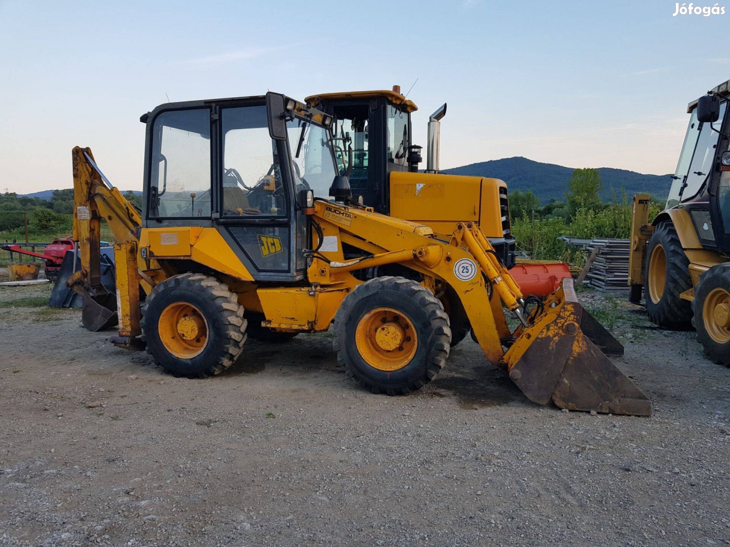 Jcb 2CX nyithatókanalas