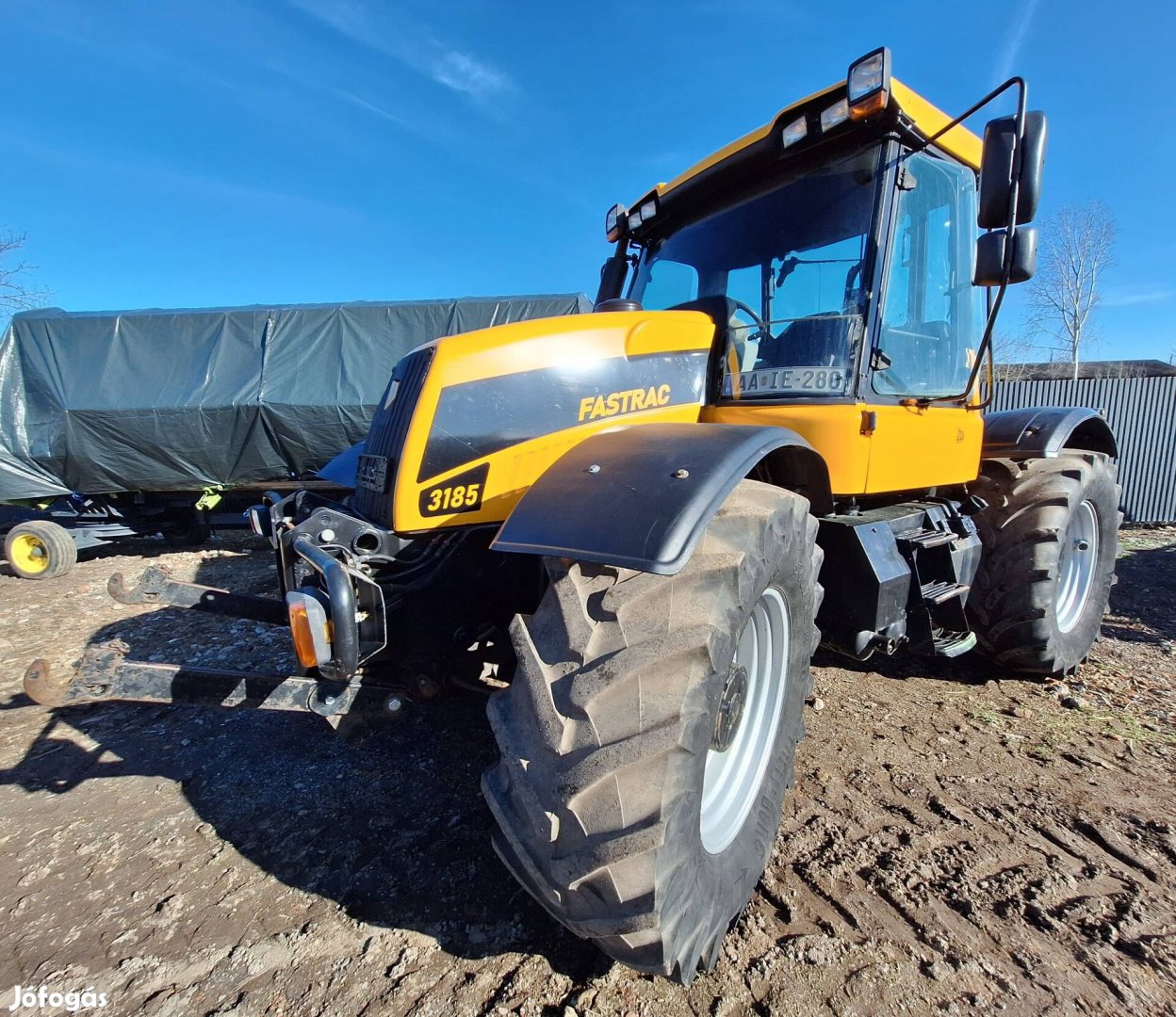 Jcb Fastrac 3185 traktor 