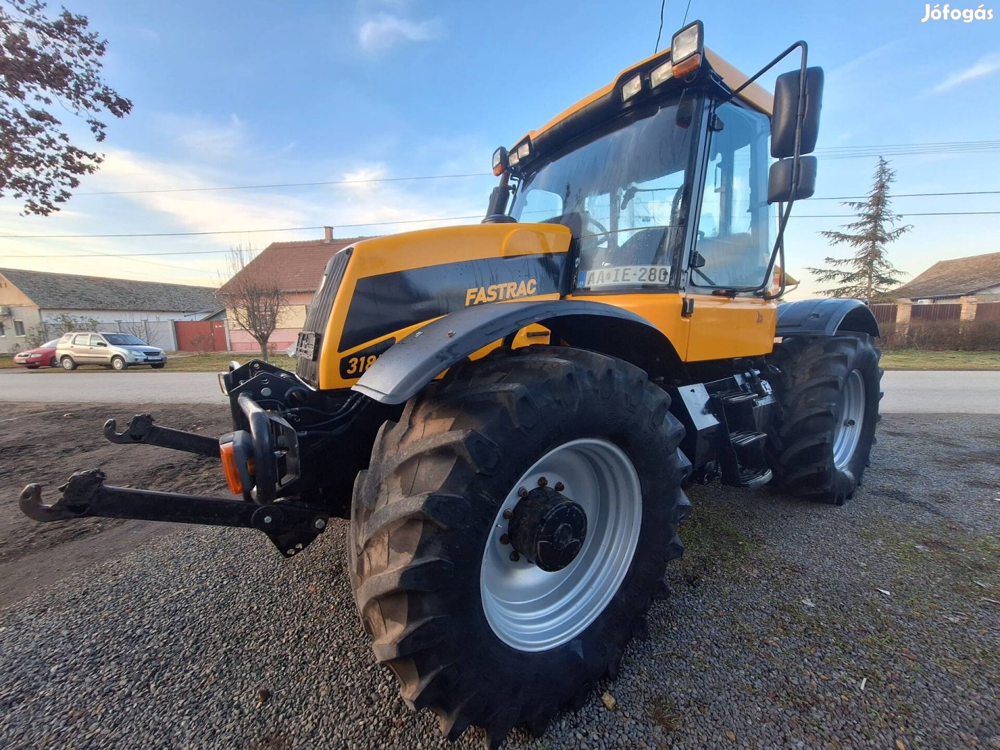 Jcb fastrac 3185 traktor 