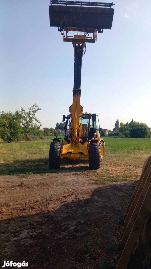 Jcb tm 300 rakodó gép 