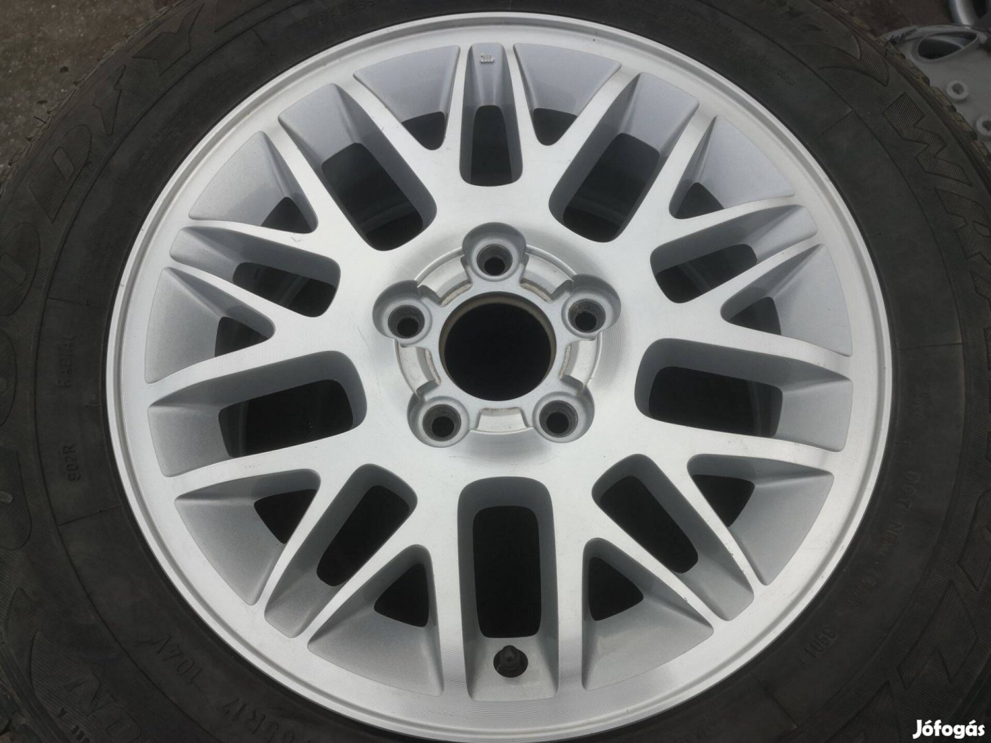 Jeep 17-es gyári pótkerék 5x127-es 1db
