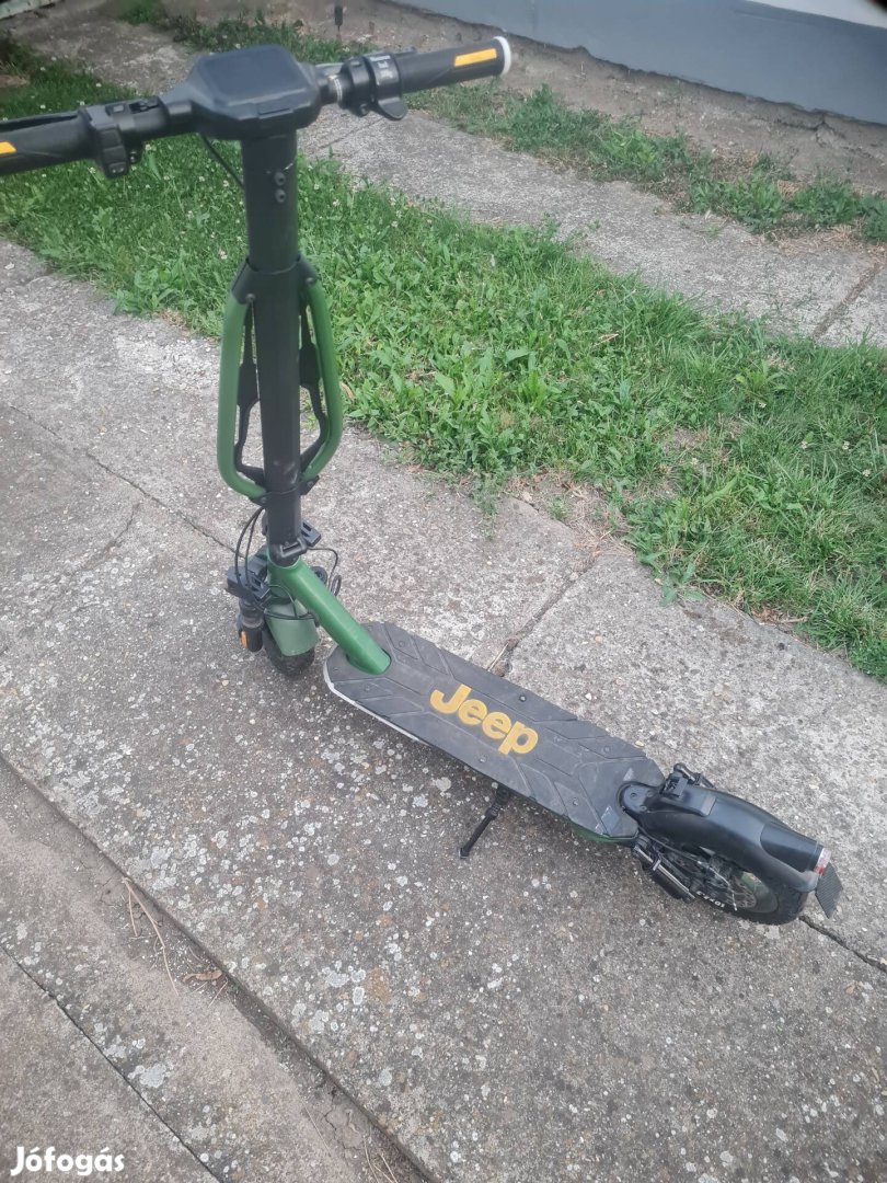 Jeep 2xe Adventurer elektromos roller