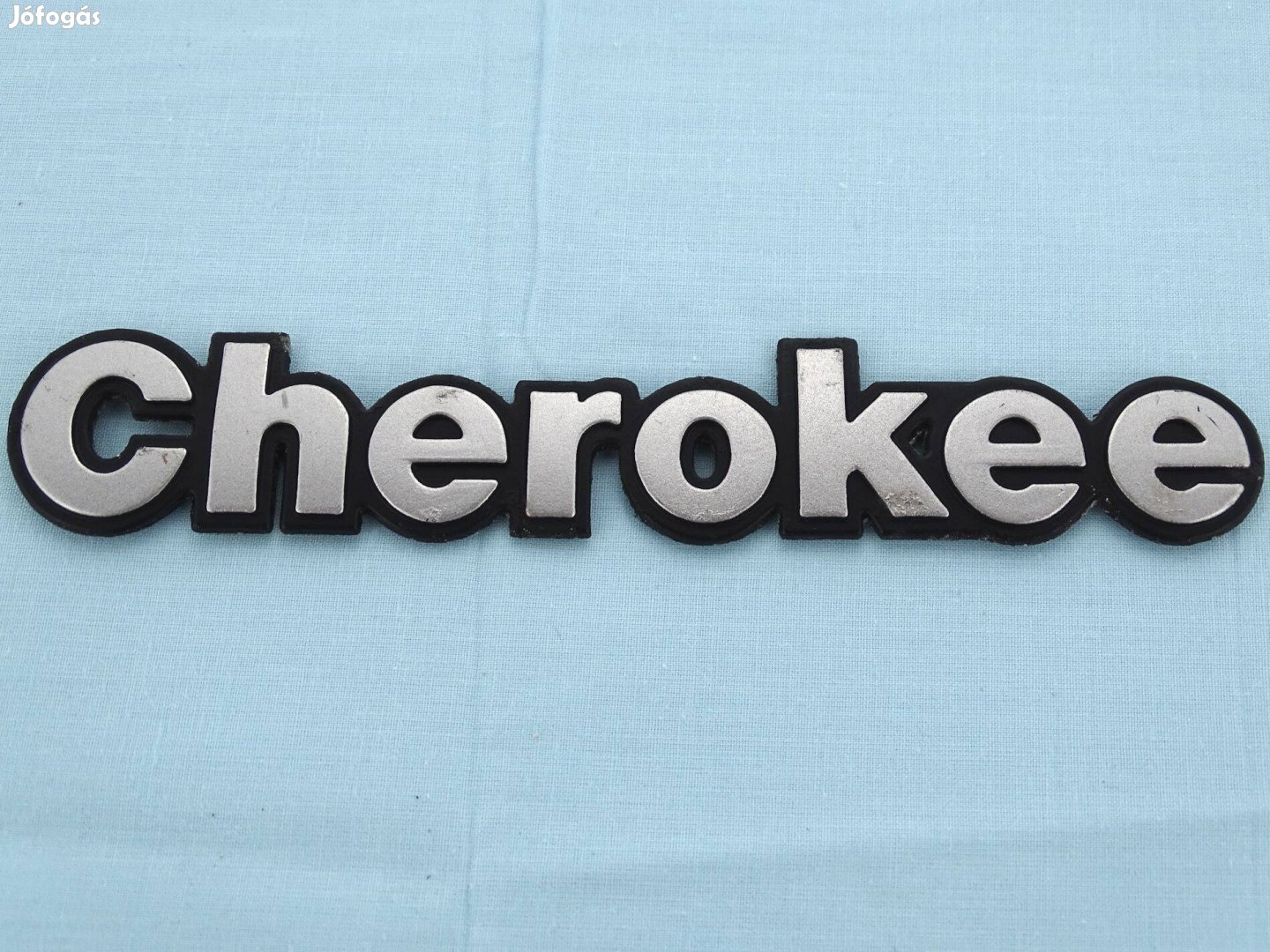 Jeep Cherokee régi fém embléma