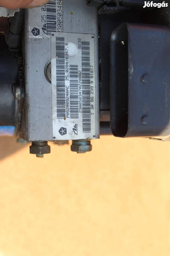 Jeep Grand Cherokee 1997 5.9 ABS kocka 56027931AC (18)