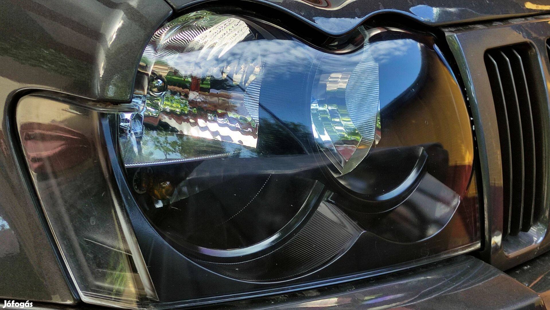 Jeep Grand Cherokee WH WK első lámpa fényszóró Fekete EU