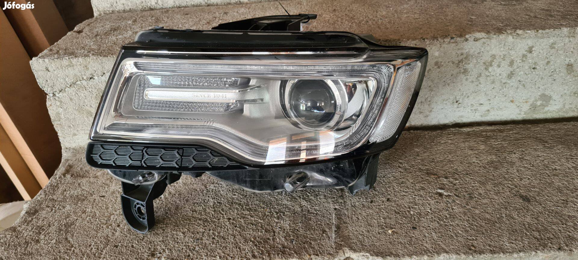 Jeep Grand Cherokee bal első lámpa 2014-es