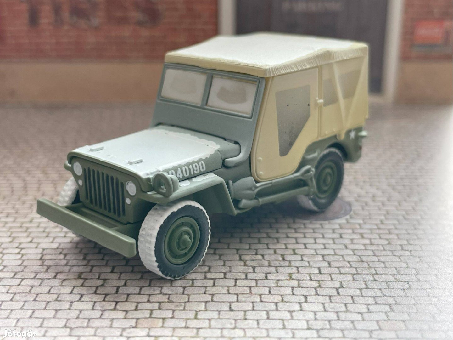 Jeep Willis WWII modell autó - Johnny Lightning 1:64 méret