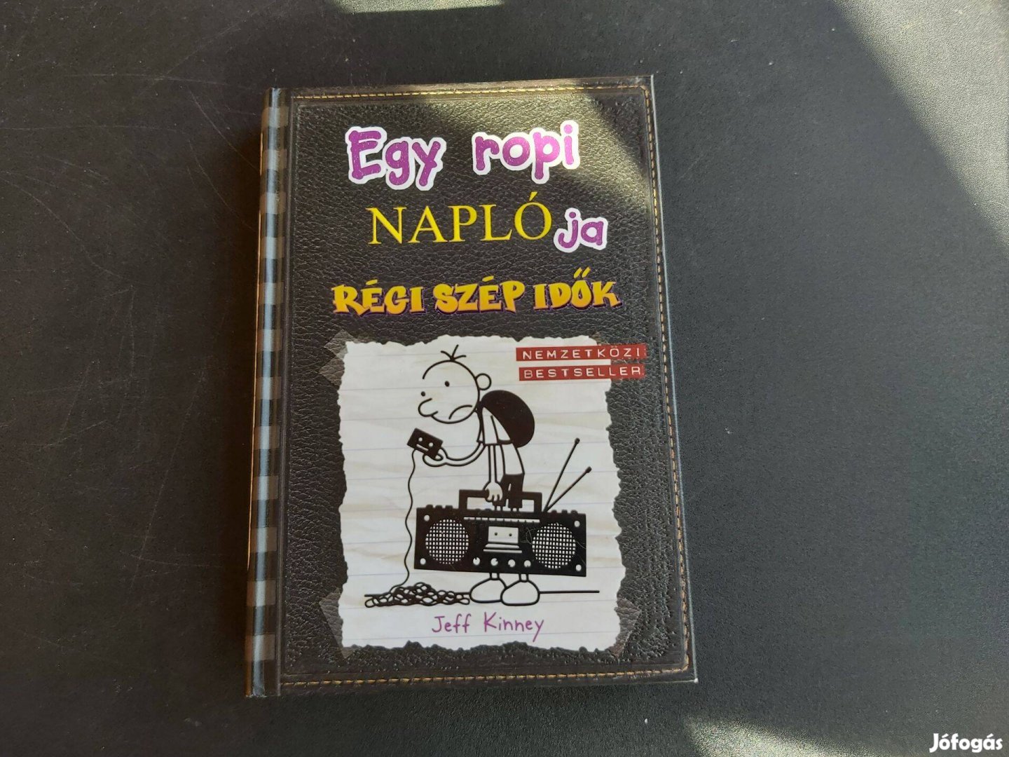 Jeff Kinney Egy ropi naplója 10.; Régi szép idők, újszerű