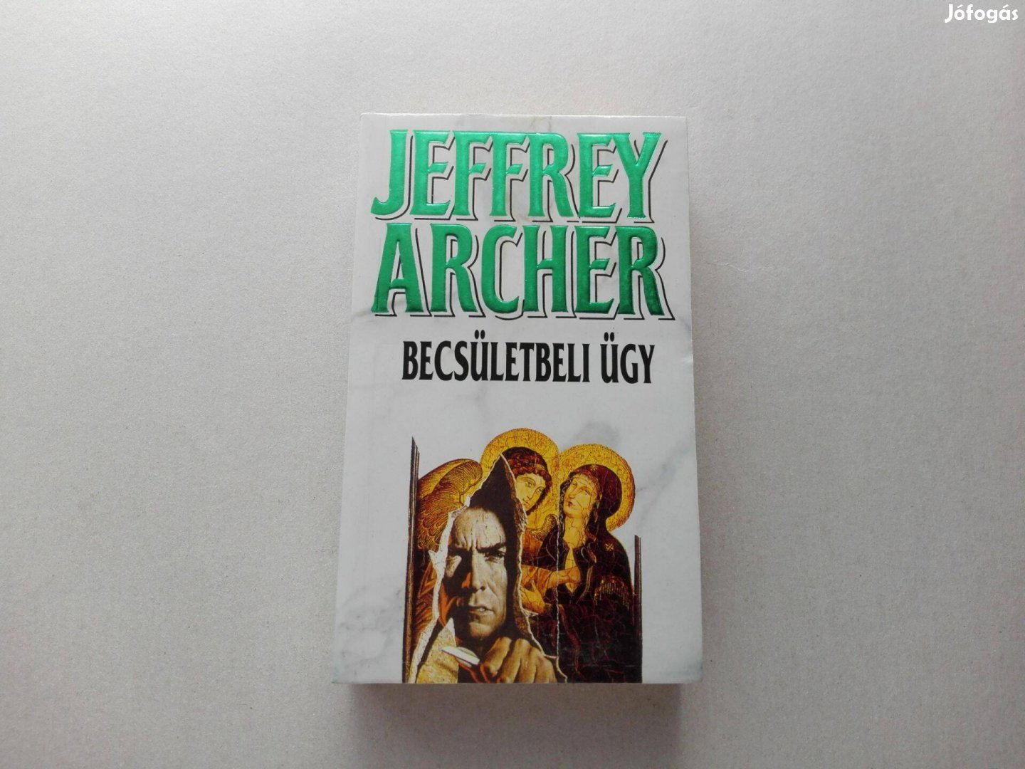 Jeffrey Archer: Becsületbeli ügy című Új könyve akciósan eladó !