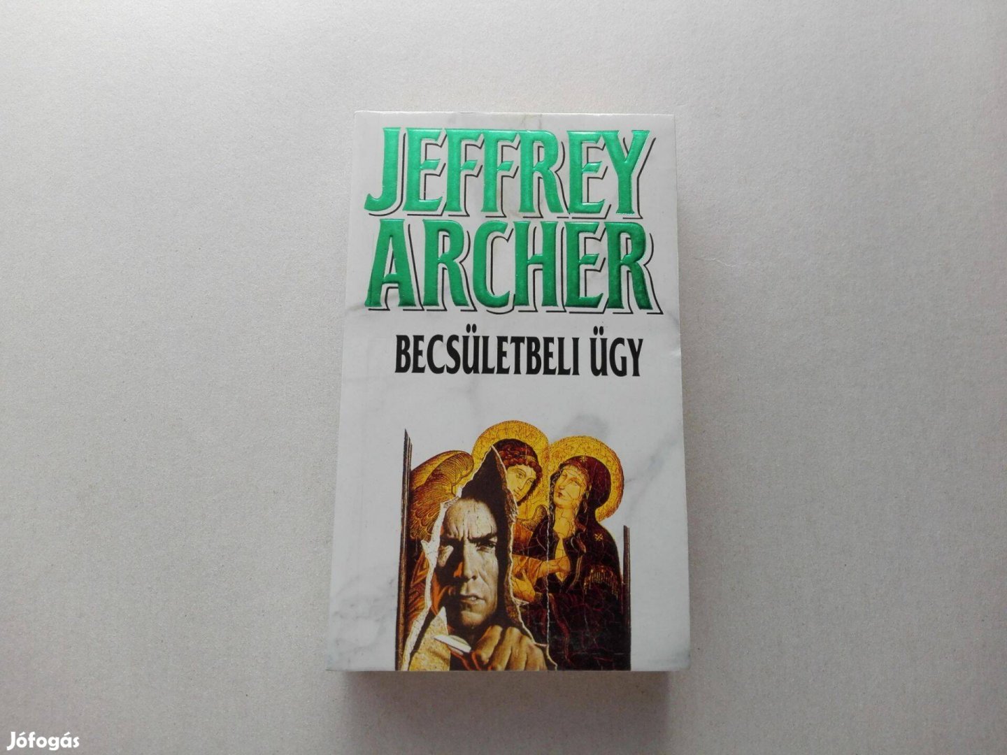 Jeffrey Archer: Becsületbeli ügy című Új könyve akciósan eladó !