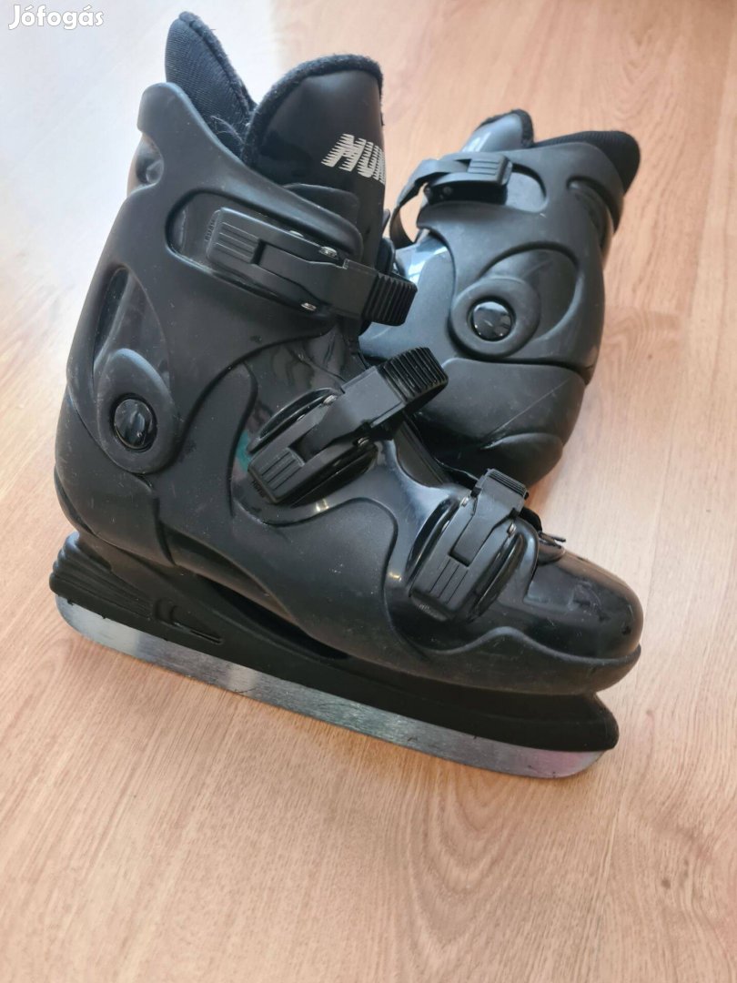 Jégkorcsoja 40es méretben