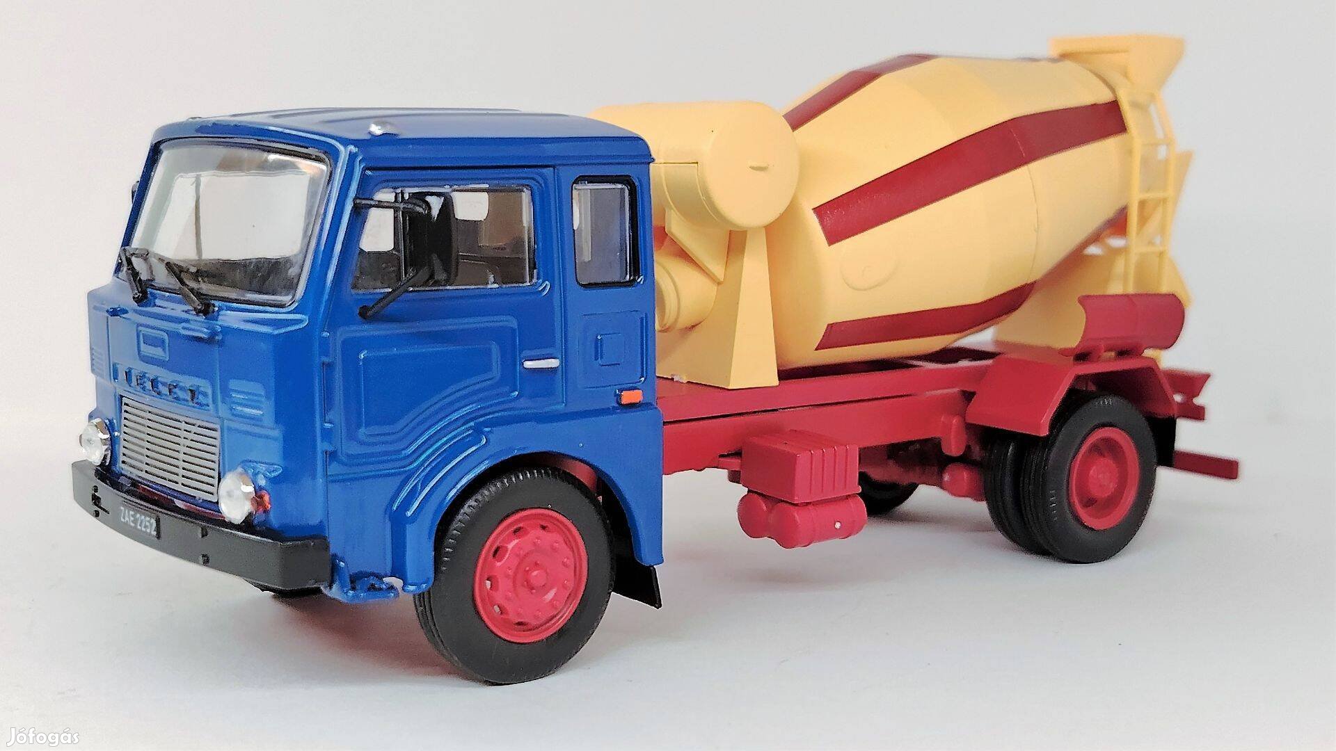 Jelcz P 325 MS-31 betonkeverő modell 1:43 új bontatlan eladó