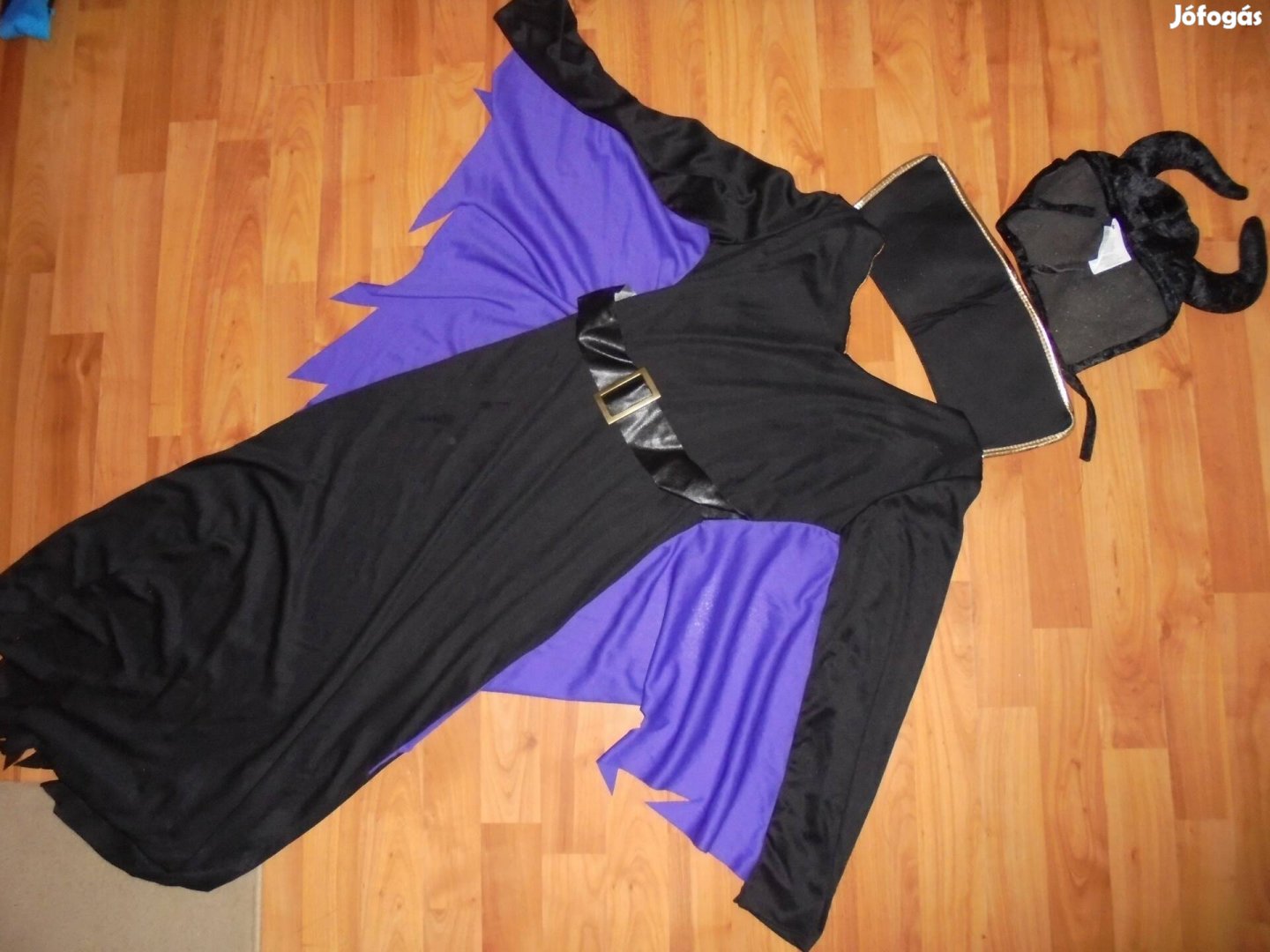 Jelmez kb 100 db eladó