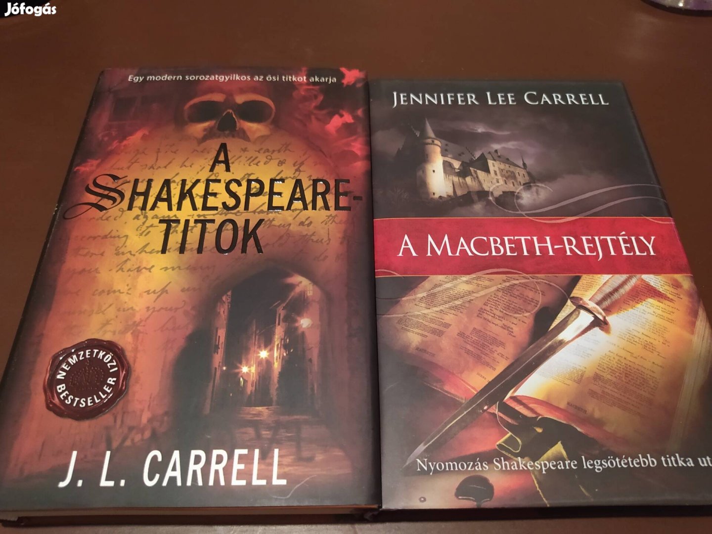 Jennifer Lee Carrell könyvek 
