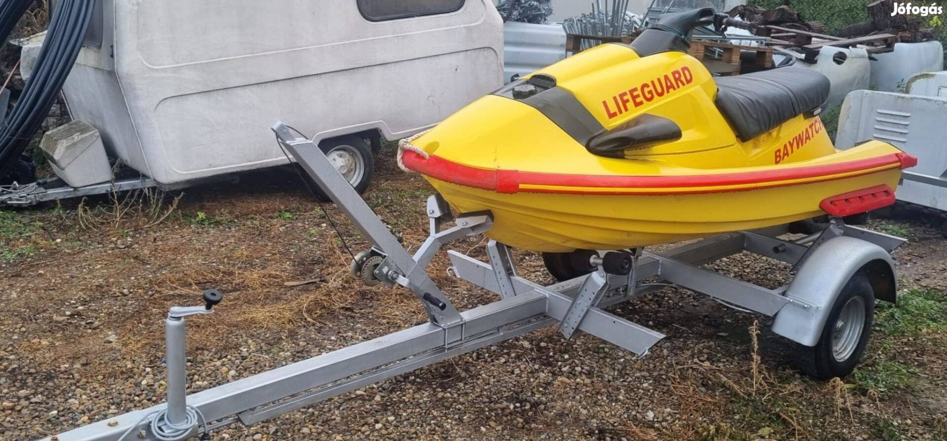 Jet ski állítható csónak szállítóval lakókocsira is