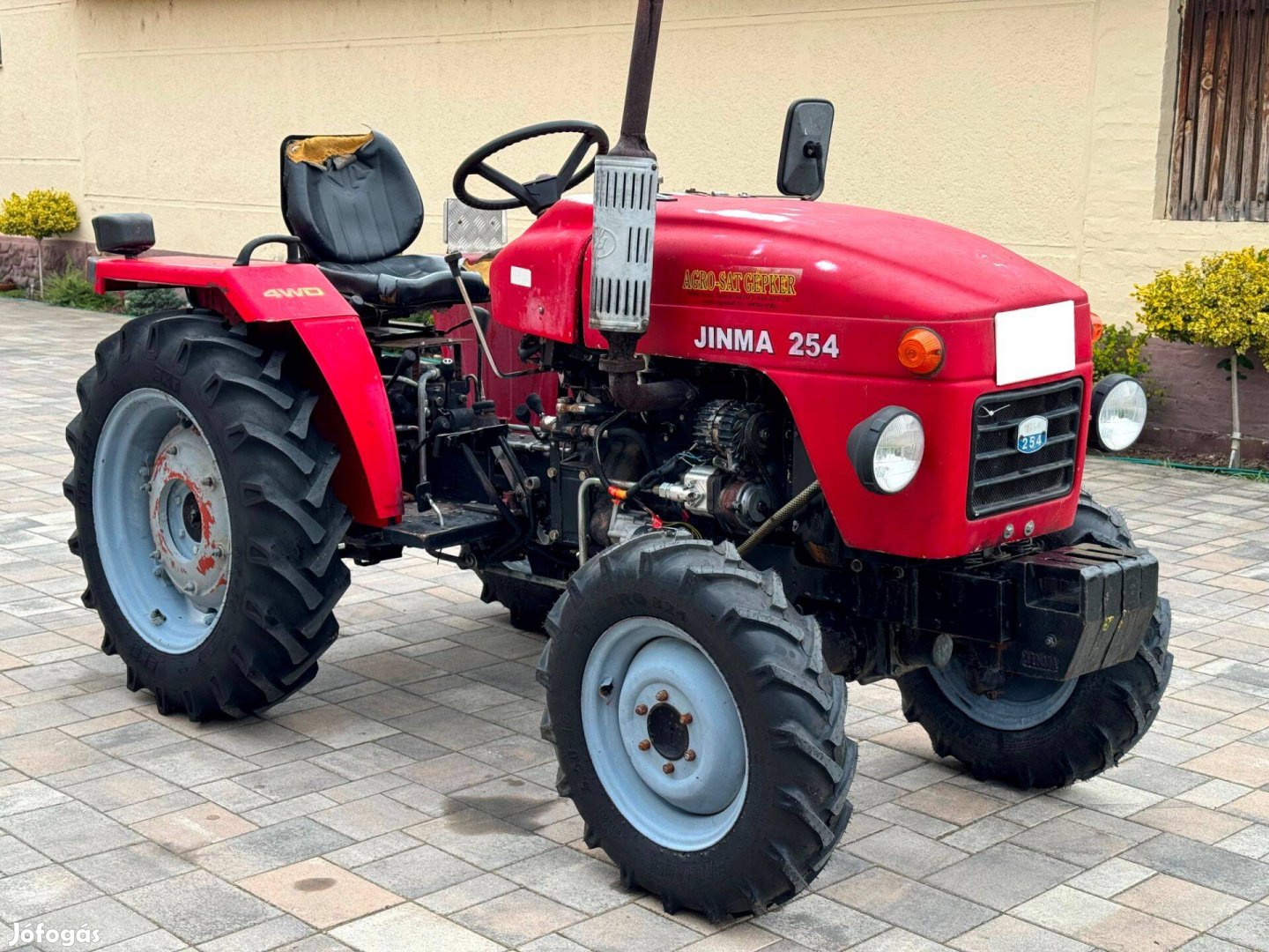Jinma 254 - 4 WD kertészeti traktor