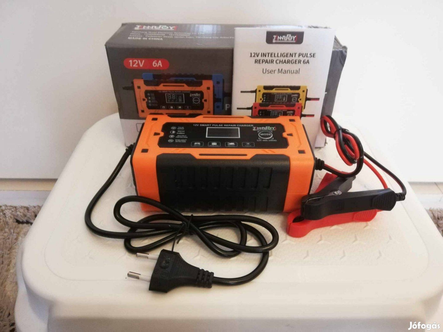 Jinnuoyi intelligens autós akkumulátortöltő (12V, 6A) Új!