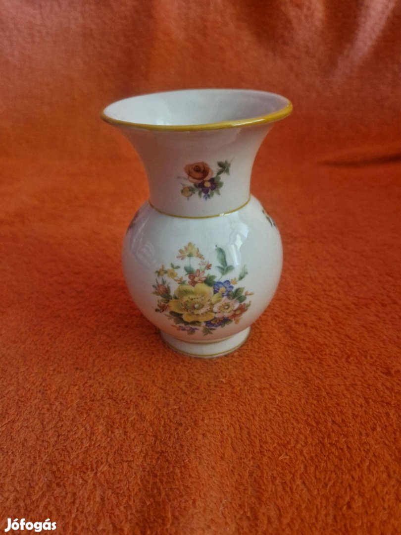 Jlmenau virágmintás régi porcelán váza 13cm magas