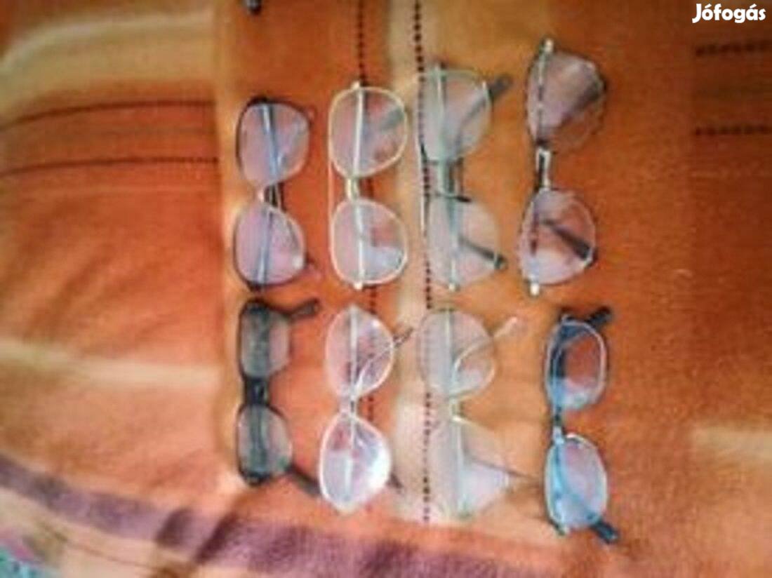 Jó állapotban lévő szemüvegek