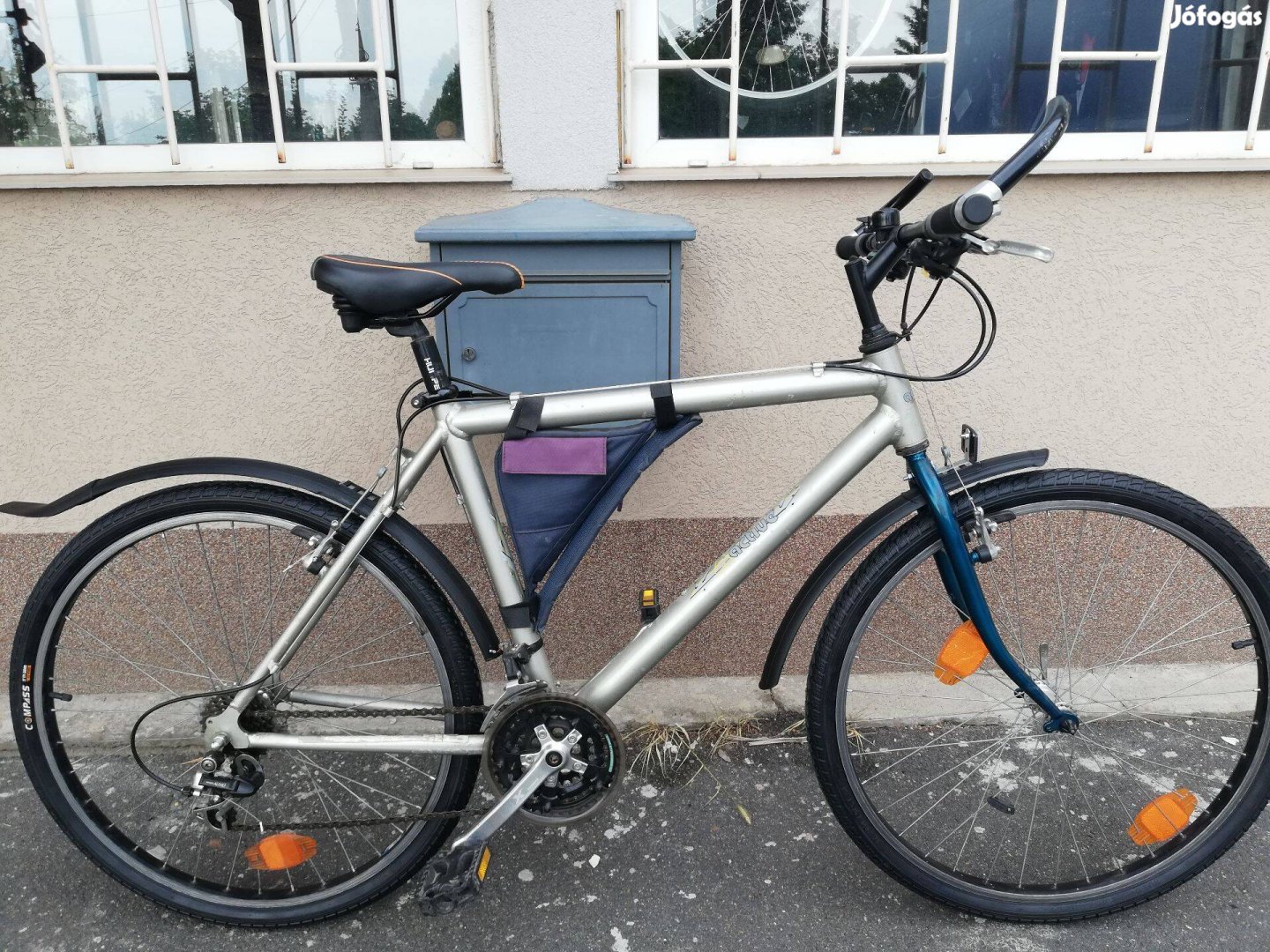 Jó állapotú Active ezüst 26 ffi aluvázas kerékpár!5