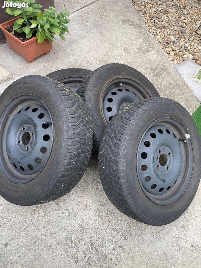 Jó állapotú Nissan Note 15" lemezfelni szett 4x100 osztóra