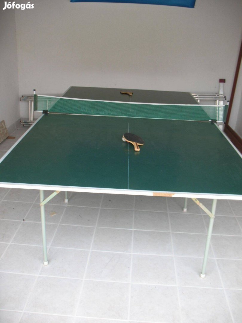 Jó állapotú PING-Pong asztal