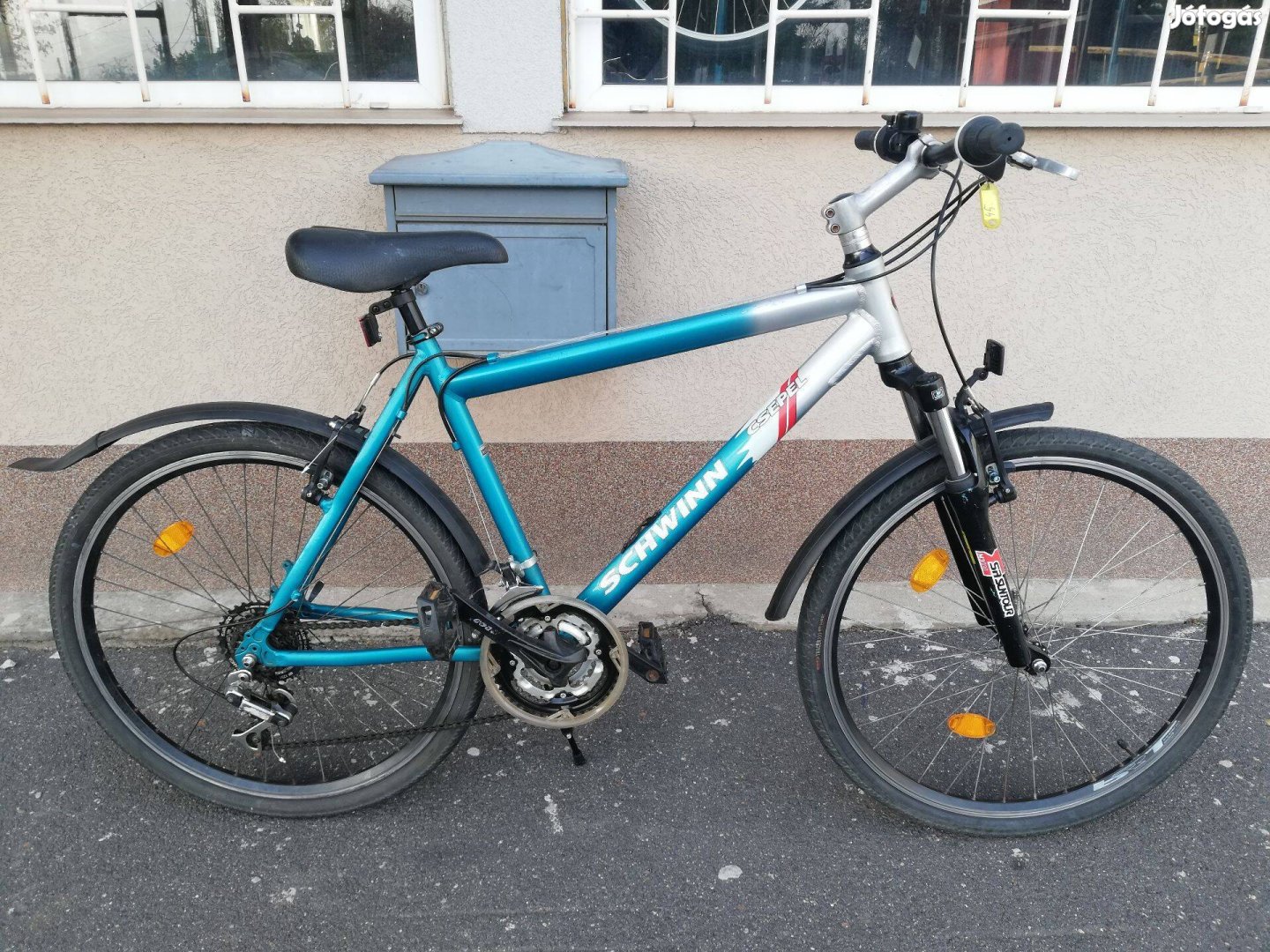 Jó állapotú Schwinn Csepel 26" ffi aluvázas kerékpár! (45)