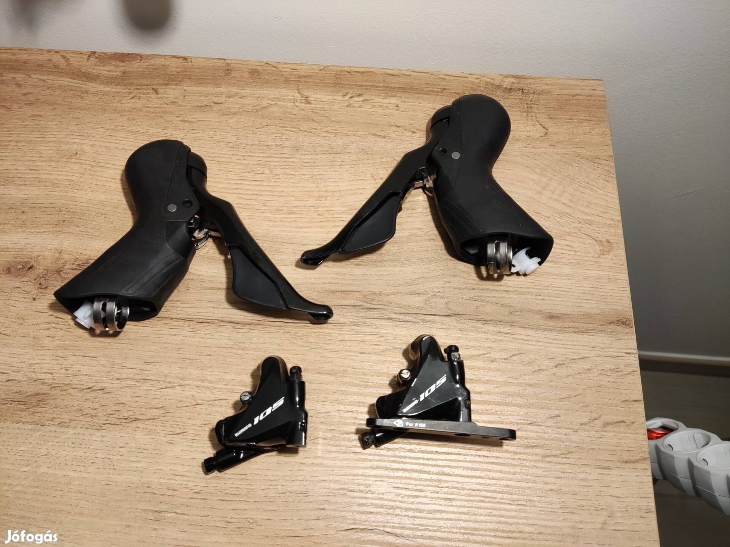 Jó állapotú Shimano 105 fékváltókarok és féknyergek 