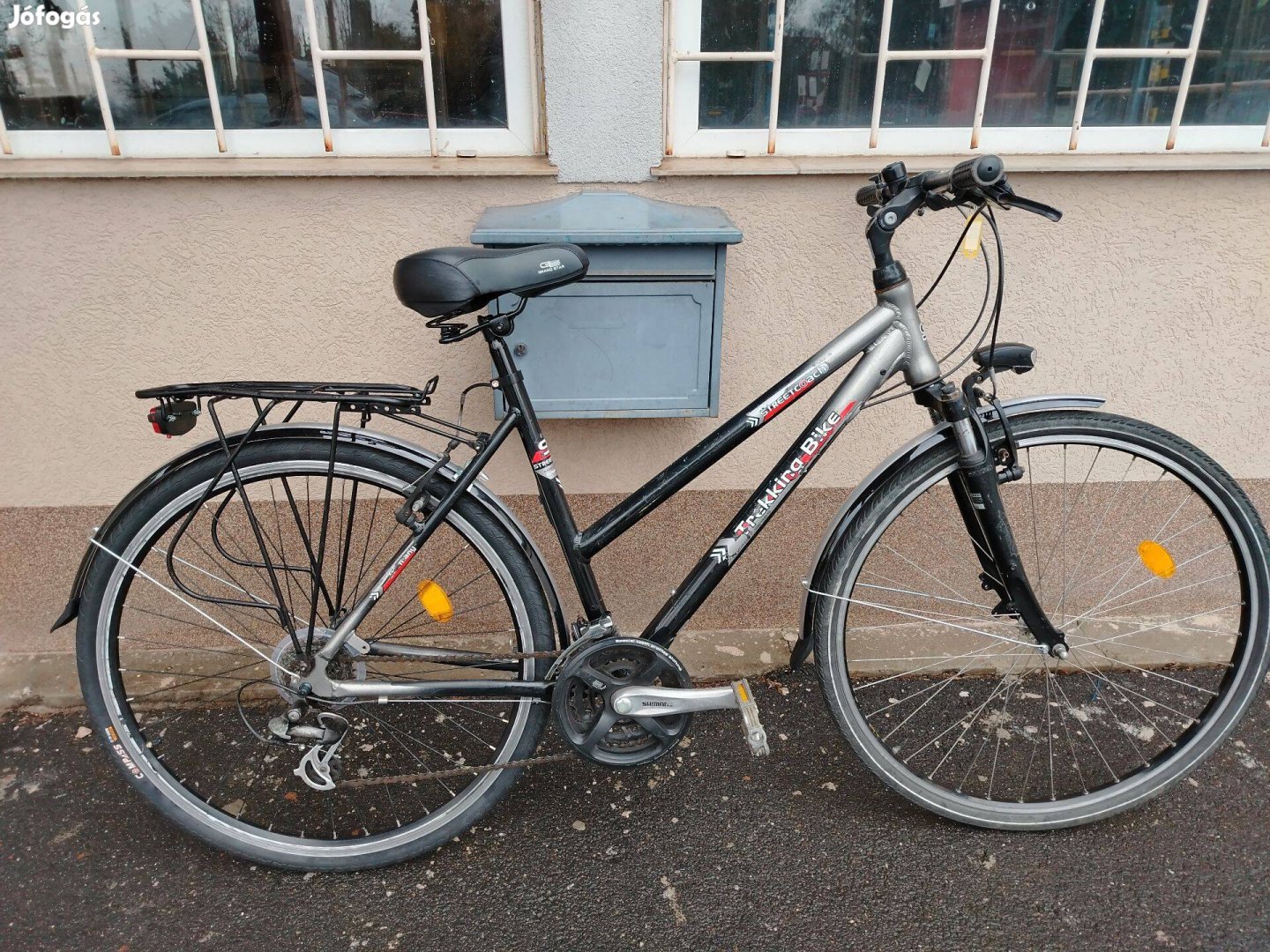 Jó állapotú Treking BIKE streetcach 28" Női kerékpár! (79)