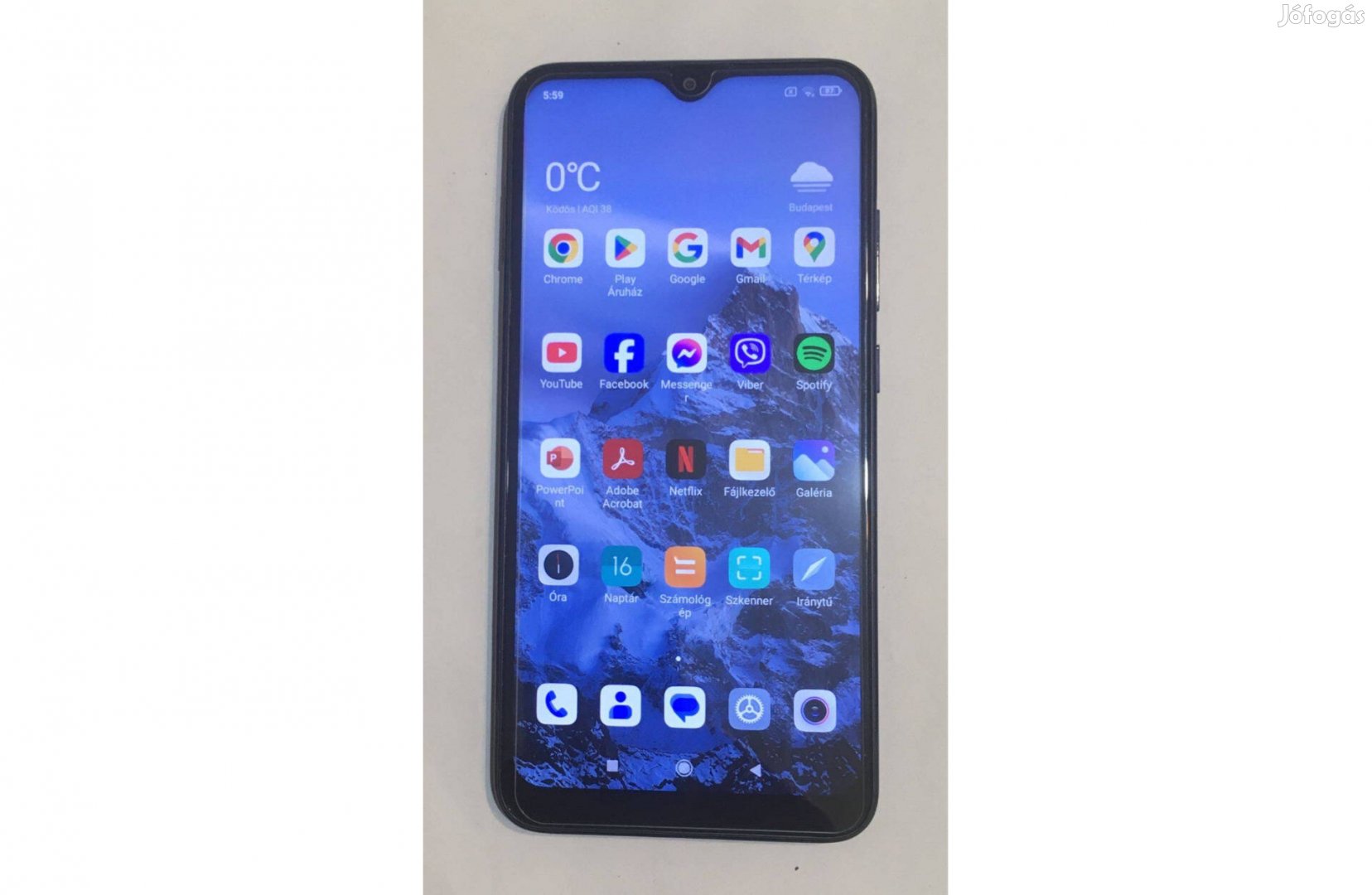 Jó állapotú, 2-kártyás, független Xiaomi Redmi 8 64/4 GB okostelefon