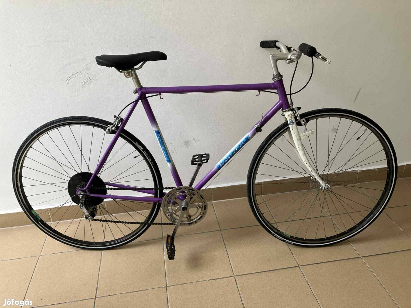 Jó állapotú retro Favorit vázas kerékpár