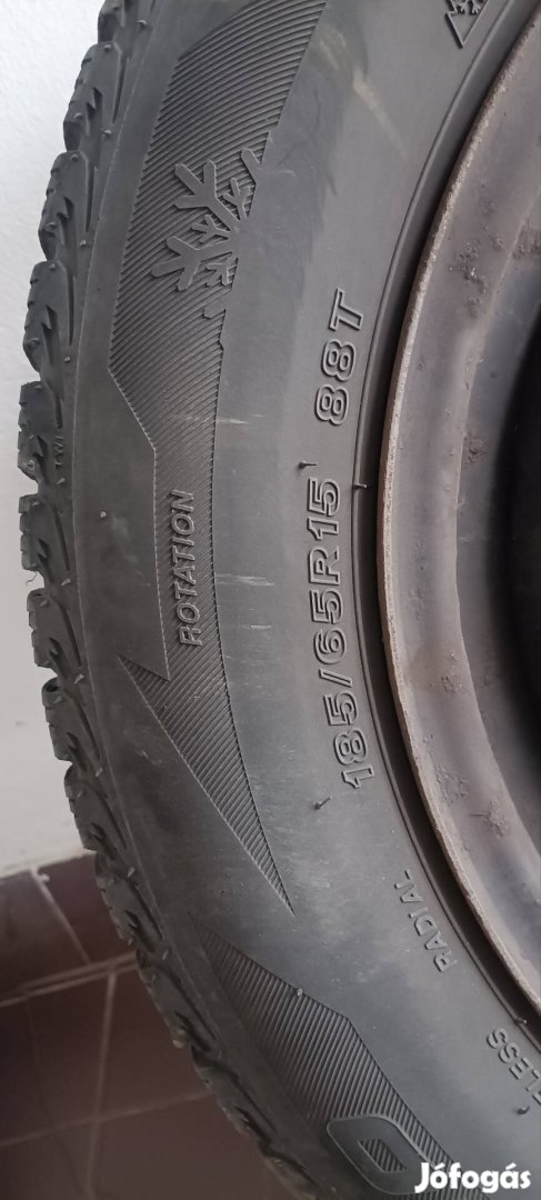 Jó állapotú téligumi opel lemezfelnivel