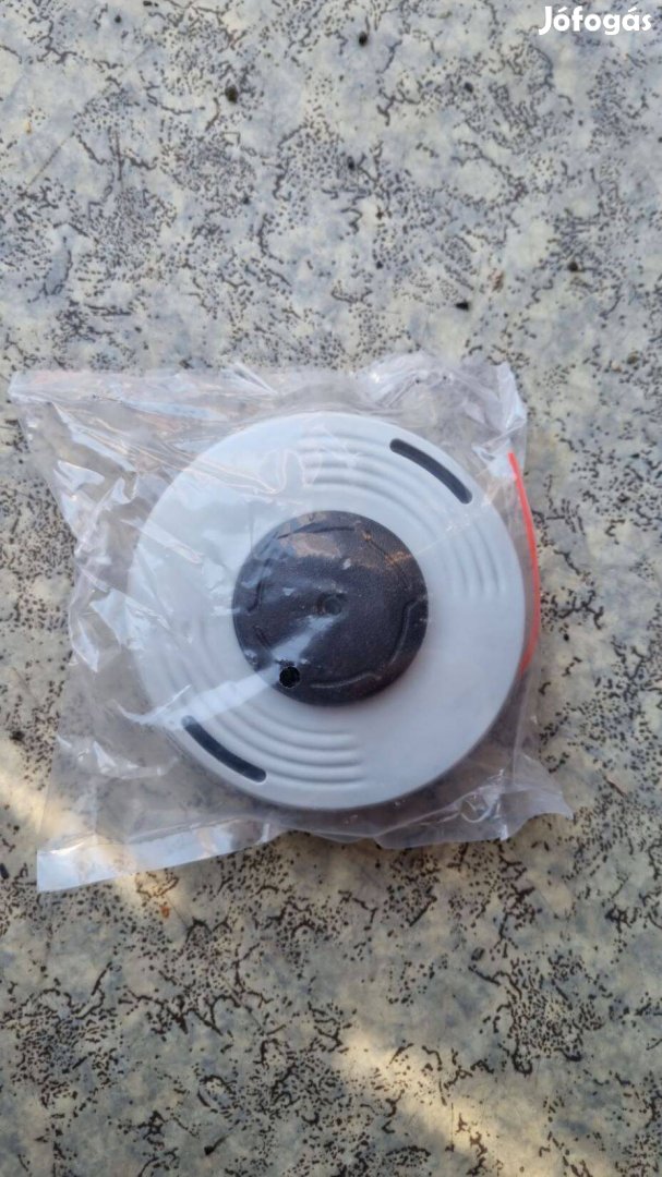 Jó minőségű damilfej 12mm x 1,5mm méretbe Stihl motoros